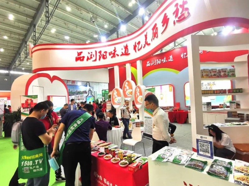 聪厨参展湖南食餐会暨良之隆食材节成果丰硕